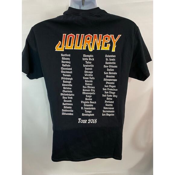 Journey Tour 2018 Black T-Shirt Size M Wings Graphic Gildan Heavy Cotton Rock - Picture 2 of 10